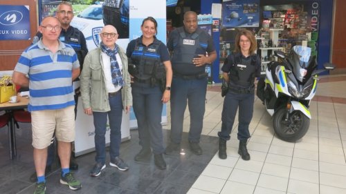 Saint-Cyr-sur-Loire : une rencontre utile avec les policiers