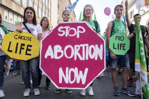 Aborto, blitz del centrodestra: associazioni 'pro vita' in consultori - LaPresse