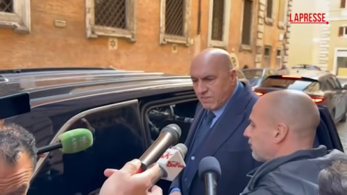 VIDEO Difesa, Crosetto: "Forse ora preoccupa di più Medio Oriente che Russia"