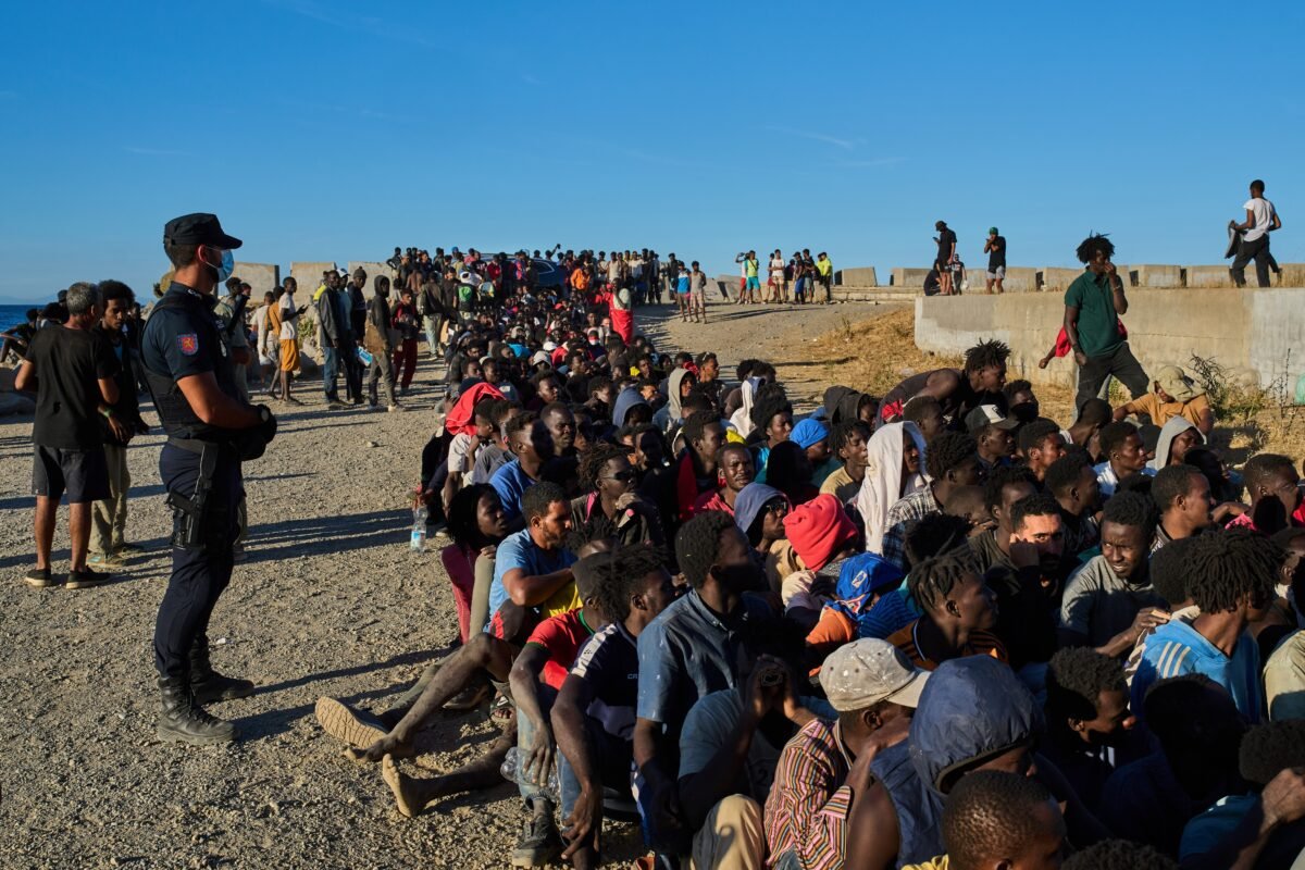 Spain: ‘Italy must lift border controls by Sunday or we will take action’