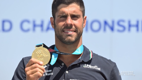 Italian is world distance swimming champ