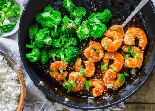 18 Skillet Dishes That’ll Have You ‘Quality Control’ Before Dinner!
