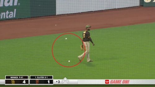 Padres player rips Giants fans after baseball-throwing incident
