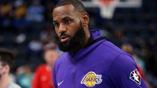 Lakers get massive injury update on LeBron James