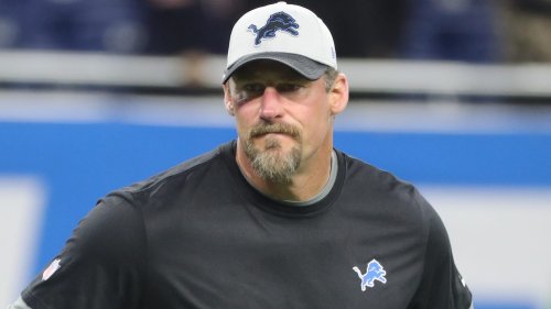 Dan Campbell delivers hilarious quote about almost losing assistant