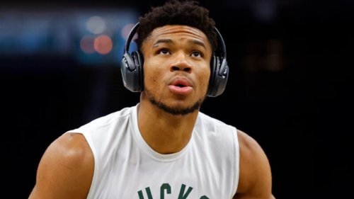 Giannis Antetokounmpo gets Knicks fans excited amid trade rumors