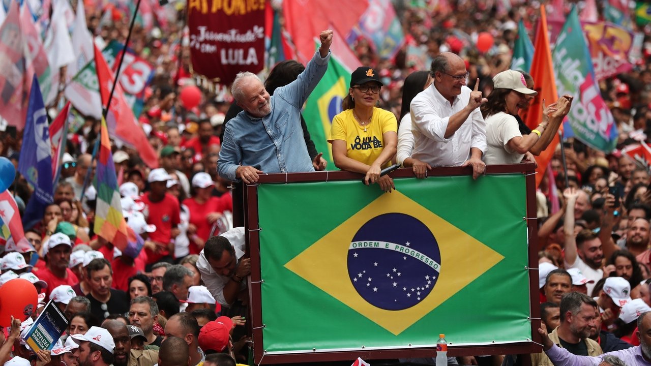 De Lula en Brasil a Boric en Chile: cómo América Latina ha ido girando a la izquierda en cuatro años