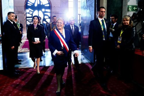 Bachelet defiende su legado en una cuenta pública con fuertes mensajes políticos - La Tercera