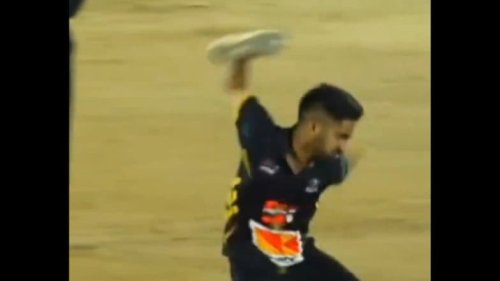 Dale Steyn Takes Funny Jibe At Tabraiz Shamsi As He Shares Video of Local Indian Cricketer Imitating South African Spinner's Shoe Celebration