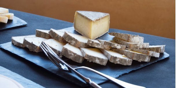 Beaufort, Raclette, Tomme de Savoie… Face à la dermatose, le sort des fromages stockés en suspens
