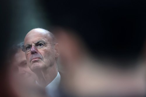 Aides publiques aux entreprises : Éric Lombard chahuté en commission d'enquête