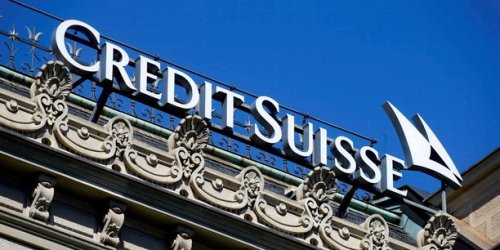 Bourse : Crédit Suisse s'effondre, les banques européennes plongent