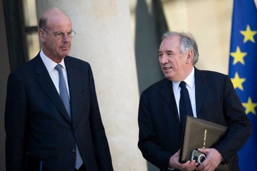 Retour de la taxe d'habitation : Bayrou et Bercy ferment la porte
