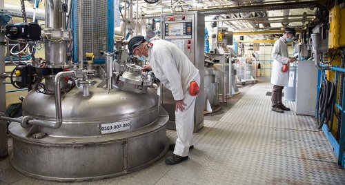 Santé : les angles morts de la réindustrialisation médicamenteuse