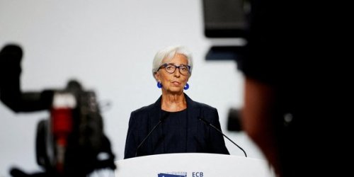 BCE : la baisse des taux ne sera pas liée à la décision de la Fed, assure Christine Lagarde