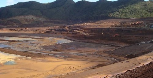 La France va-t-elle laisser la place à la Chine en Nouvelle-Calédonie ?