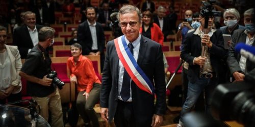 Pierre Hurmic élu maire de Bordeaux