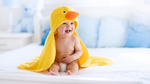 Consejos para el primer baño en casa de tu bebé