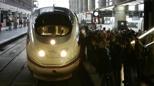 La francesa SNCF y el grupo Ilsa-Trenitalia competirán con Renfe en el AVE