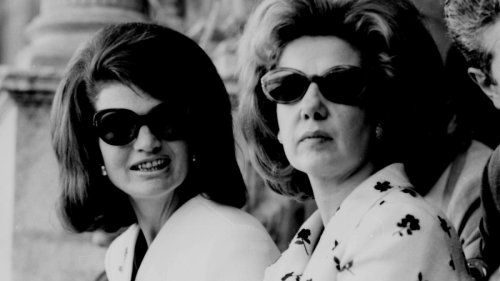 El día que Grace Kelly y Jackie Kennedy vivieron un tenso encuentro en la Feria de Abril de Sevilla que la duquesa de Alba intentó mitigar