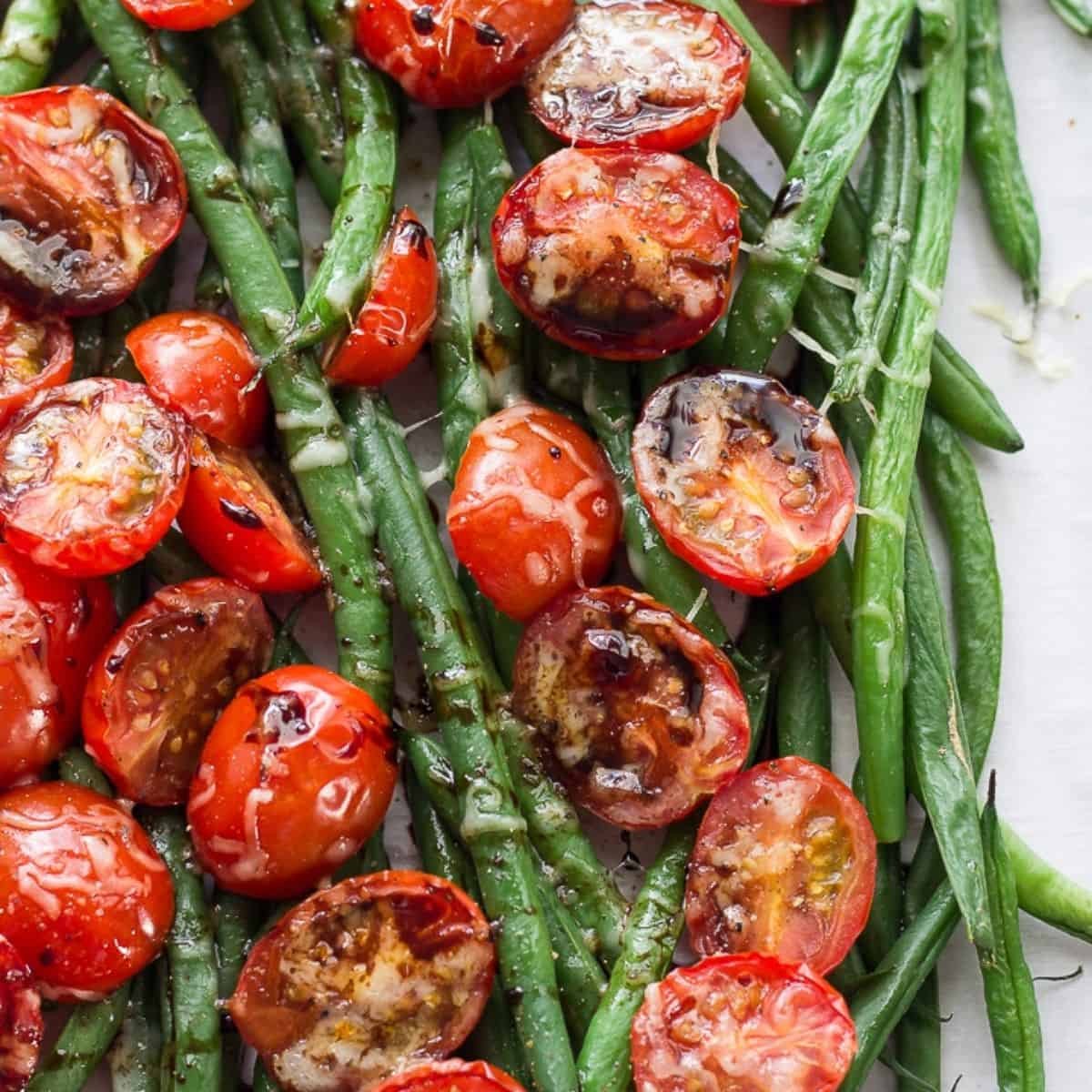 Mediterranean Green Beans and Tomatoes - Lavender & Macarons