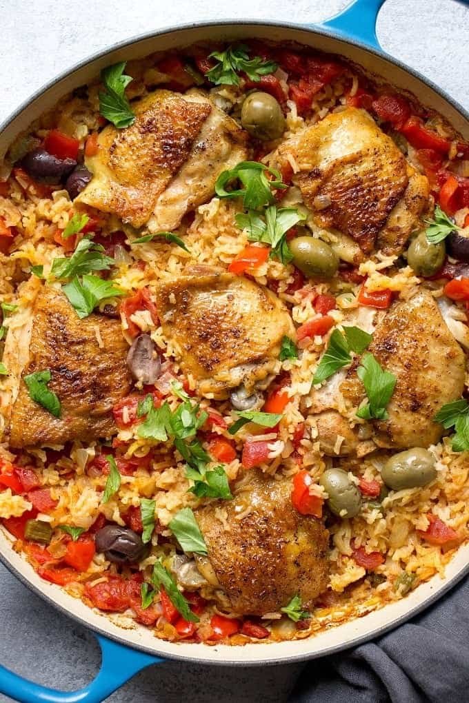 One Pan Spanish Chicken And Rice (Arroz Con Pollo)