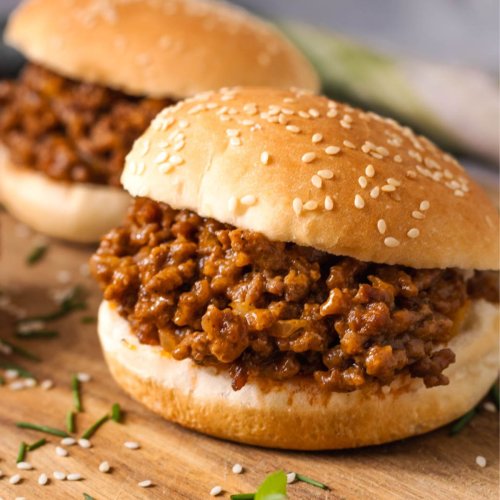 Easy Sloppy Joe Recipe (5 Ingredients Only!)