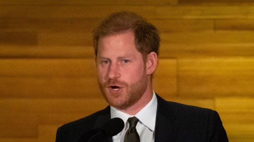 Prince Harry cuts ties with UK as he makes surprise change to official documents