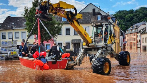 At least 92 dead in devastating floods that hit Germany and Belgium