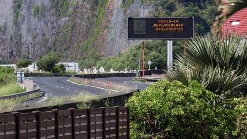 "C'est comme si la vaccination ne servait à rien" : la déception des touristes face aux restrictions en Outre-mer
