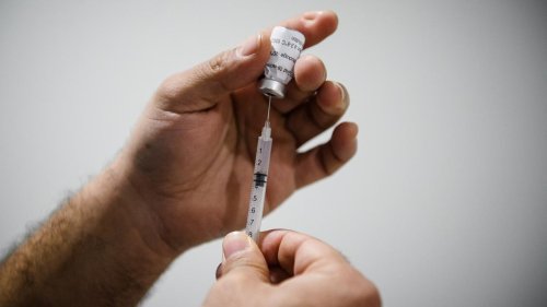 Omicron : des études américaines confirment l'efficacité des vaccins contre les cas graves
