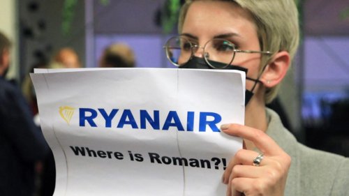 Avion dérouté pour arrêter le journaliste Roman Protassevitch : des responsables biélorusses inculpés aux États-Unis