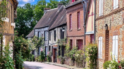 4 villages insolites à découvrir autour de Paris pendant les ponts de mai
