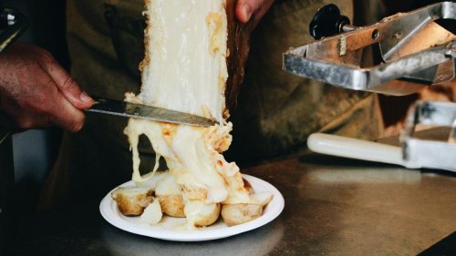 Un resto-fromagerie de 300m2 dédié à la raclette ouvre à Paris