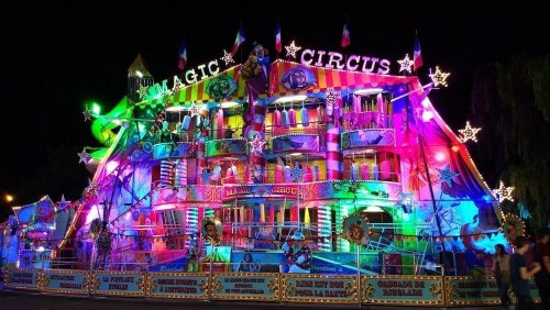 Madame Loyal : La gigantesque fête foraine électronique débarque à Bordeaux