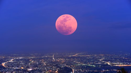 Une Pleine Lune des fraises va illuminer le ciel de Lyon ce week-end !