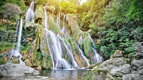 10 cascades magiques à découvrir absolument autour de Lyon