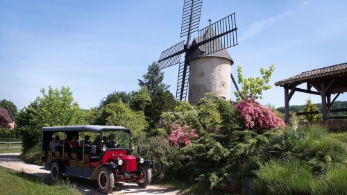Le seul parc d'attractions de France dédié aux années 1900 est en Dordogne à 2H de Bordeaux
