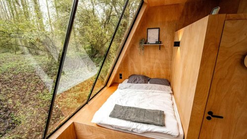 A 30 min de Lille, dormez dans une cabane complètement vitrée en pleine forêt