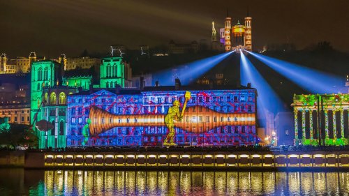 Le maire de Lyon annonce une Fête des lumières pleine de surprises