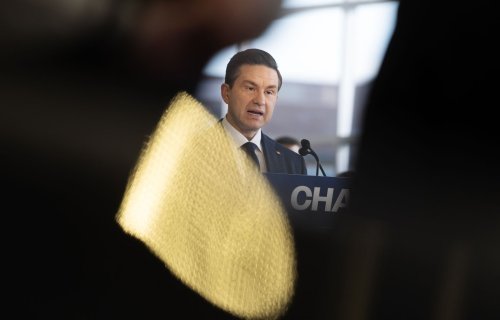 Les intentions de Poilievre concernant la recherche «woke» effraient les universitaires