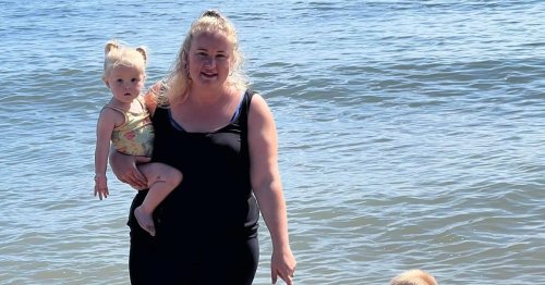 Leeds woman sheds 6st 'to be around longer for her children' after own mum's health scare