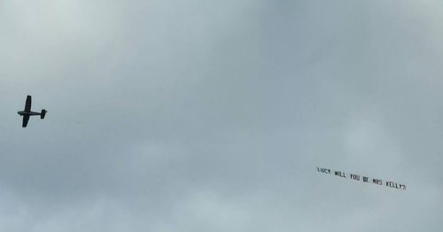 'Will you be my Mrs Kelly?' Epic airplane marriage proposal in Leeds