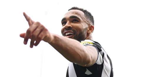 Leeds United line up huge free transfer after securing Premier League promotion
