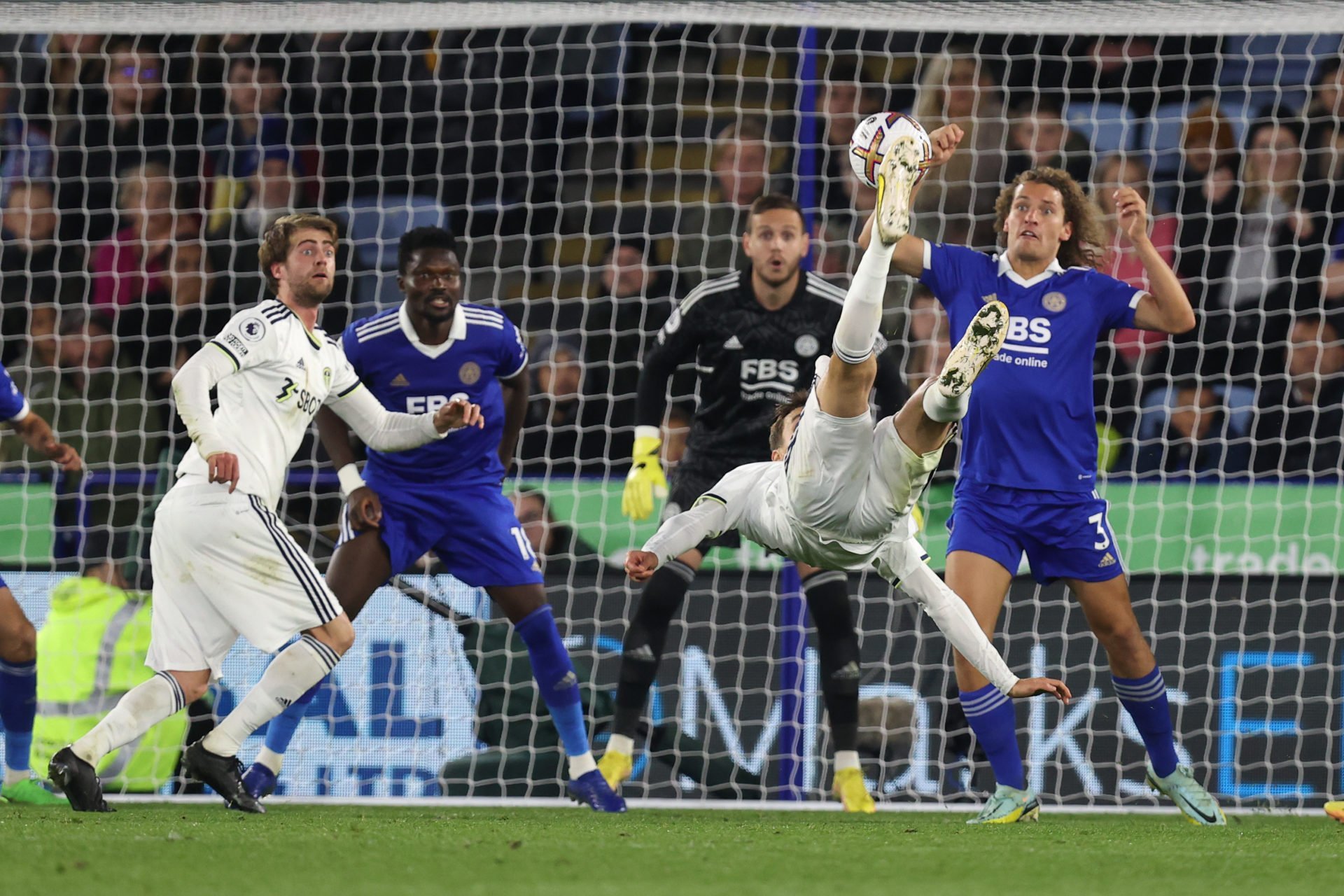 What the Spanish media are saying about Diego Llorente one year after Leeds United sold him
