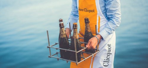 Le champagne Veuve Clicquot plongé à 20 000 lieux sous les mers