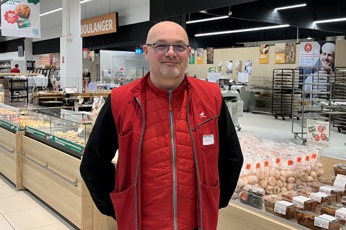 Je suis responsable de rayon boulangerie chez Auchan. Voici combien je gagne chaque mois, avec juste un CAP