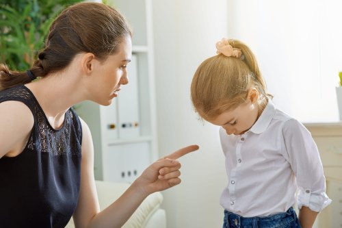 Cette punition peut avoir de graves répercussions sur la réussite scolaire, estime cette psychologue