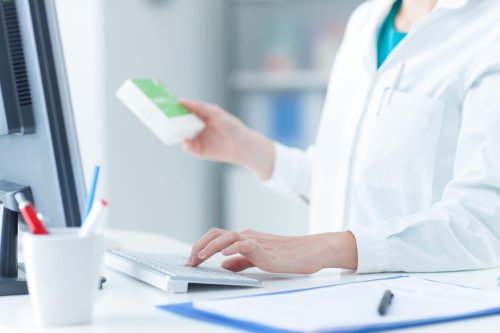 "Je suis pharmacienne à Nantes. Voici combien je gagne chaque mois, et comment je compte doubler mon salaire"