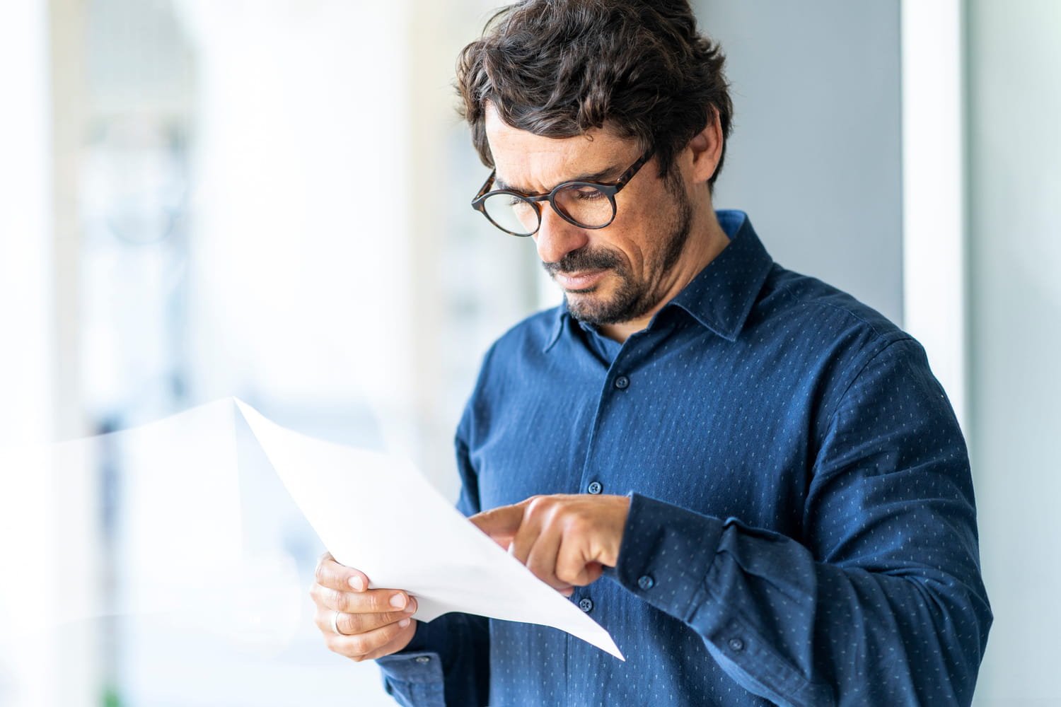 Glissée dans le règlement intérieur d'une entreprise, cette petite ligne permet à un employeur de faire suivre ses salariés